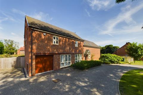 4 bedroom detached house for sale, Ivy Close, Abbots Bromley