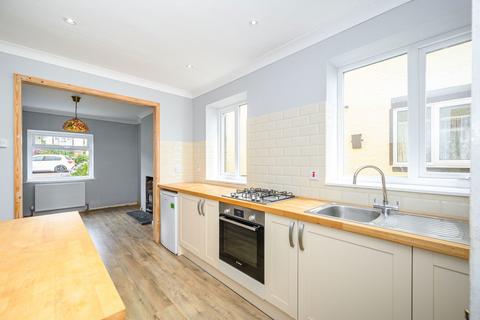 6 Bishop Crescent, Abergavenny, NP7 6BT