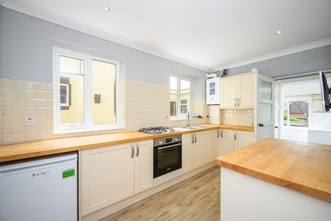 6 Bishop Crescent, Abergavenny, NP7 6BT