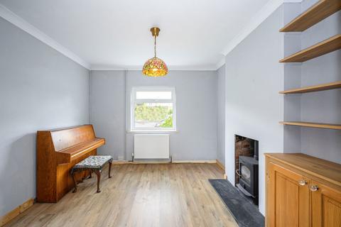 6 Bishop Crescent, Abergavenny, NP7 6BT