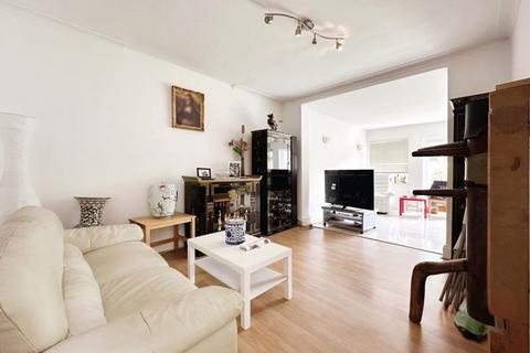 4 bedroom semi-detached house for sale, Hall Lane, London