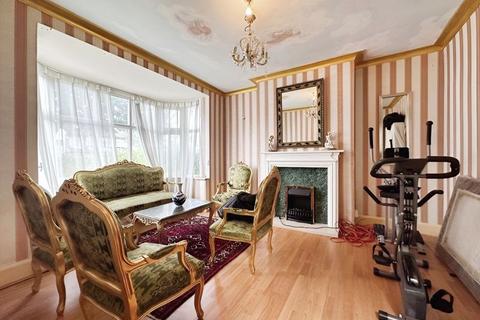 4 bedroom semi-detached house for sale, Hall Lane, London