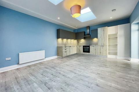 1 bedroom flat for sale, Manor Park Crescent, Edgware