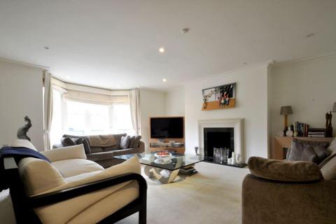 5 bedroom flat to rent, Mountview Close Hampstead Garden Suburb NW11