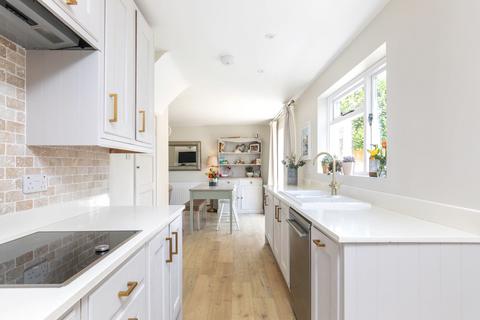 3 Bourne Close, Otterbourne, Winchester, SO21 2DU