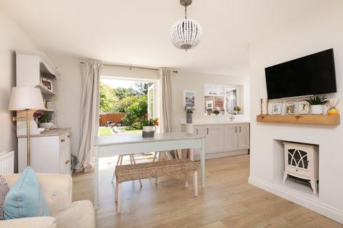 3 Bourne Close, Otterbourne, Winchester, SO21 2DU