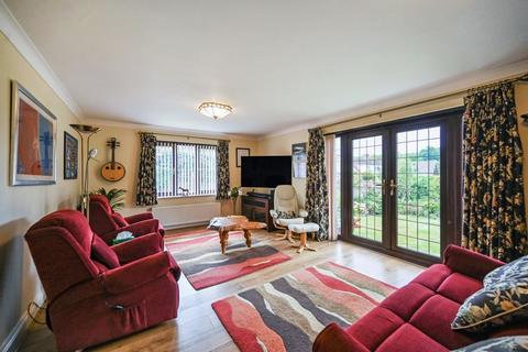 63 Eythorne Road, Shepherdswell, Dover, CT15 7PJ