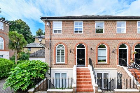 3 bedroom house for sale, King George Square, Richmond, TW10