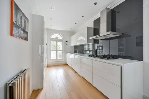 3 bedroom house for sale, King George Square, Richmond, TW10