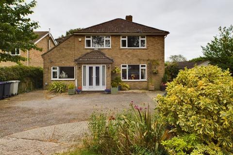 4 bedroom detached house for sale, Woodhall Road, Horncastle