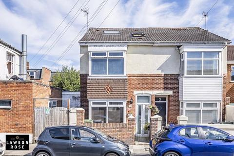 4 bedroom terraced house for sale, Kingsley Road, Southsea