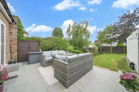 4 bedroom semi-detached house for sale, Rushfield, Potters Bar EN6