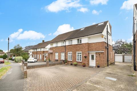 4 bedroom semi-detached house for sale, Rushfield, Potters Bar EN6