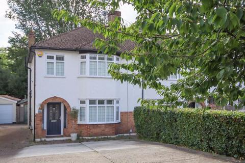 3 bedroom semi-detached house for sale, Friars Avenue, Brentwood CM15