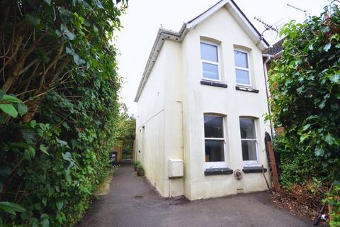 1 bedroom ground floor flat for sale, Malmesbury Park Road, Bournemouth BH8