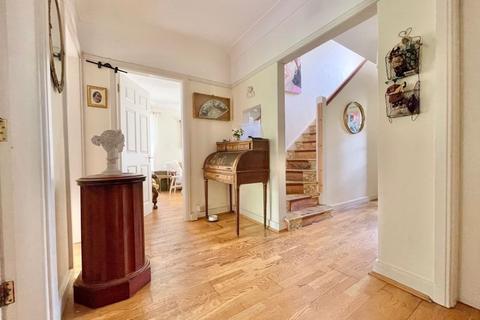 Dunelm Raleigh Drive, Claygate, Esher, KT10 9DE
