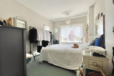 Dunelm Raleigh Drive, Claygate, Esher, KT10 9DE