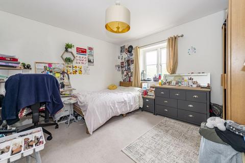 7 Centenary Drive, Heathfield, TN21 0FR