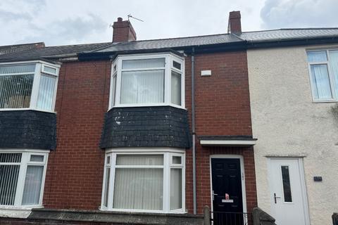 2 bedroom terraced house to rent, Disraeli Street, Blyth