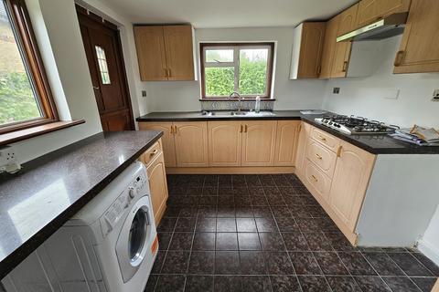 5 bedroom end of terrace house to rent, Peel Road, Harrow