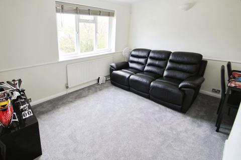 2 bedroom flat for sale, Shadwell Drive, Northolt, London