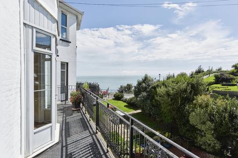 2 bedroom apartment to rent, Osborne Road, Shanklin