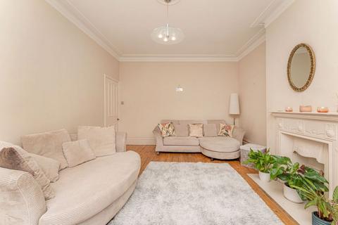 1 bedroom flat for sale, River Avenue, London, N13