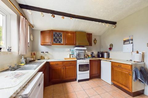 3 bedroom semi-detached house for sale, Heath Road, Hempstead, Norwich