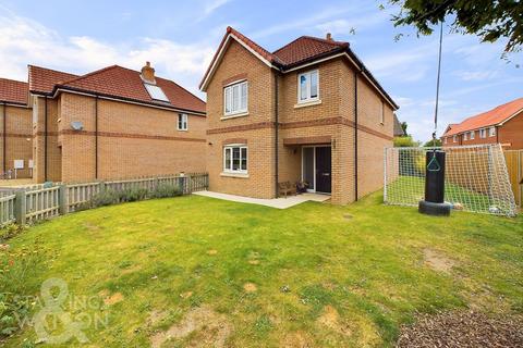 4 bedroom detached house for sale, Evora Road, Wymondham