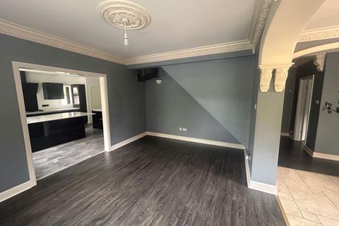 49 Blackwell Road, Barnt Green, Birmingham, B45 8BT