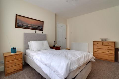 17 Cliff Road, Great Haywood, Stafford, ST18 0SZ