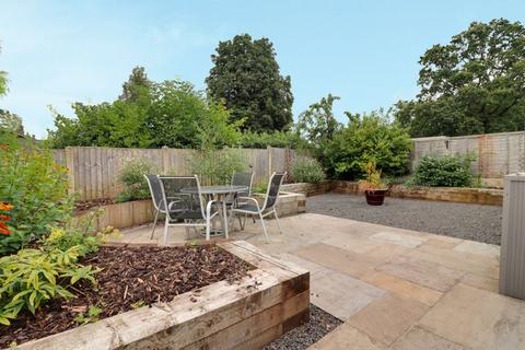 17 Cliff Road, Great Haywood, Stafford, ST18 0SZ