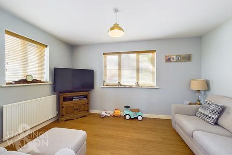 2 bedroom link detached house for sale, Harvest Way, Harleston, IP20