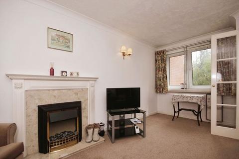 1 bedroom retirement property for sale, 76-82 Brighton Road, Coulsdon CR5