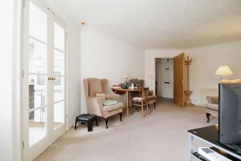 1 bedroom retirement property for sale, 76-82 Brighton Road, Coulsdon CR5