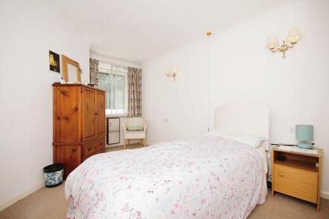 1 bedroom retirement property for sale, 76-82 Brighton Road, Coulsdon CR5