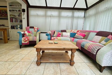 9 Bay View, Watchet, TA23 0EY
