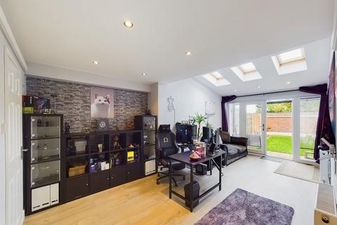 3 bedroom terraced house for sale, Toronto Close, Worcester, Worcestershire, WR2