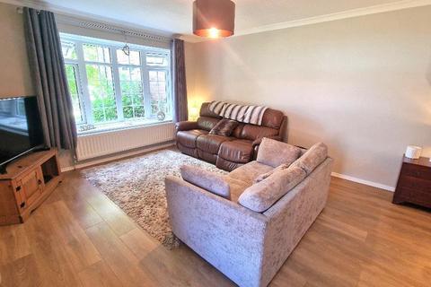 2 bedroom flat for sale, Foreland Road, Bembridge, Isle of Wight, PO35 5RX