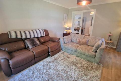 2 bedroom flat for sale, Foreland Road, Bembridge, Isle of Wight, PO35 5RX