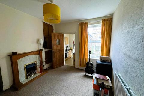 2 bedroom terraced house to rent, Crossley Street, Sherwood, Nottingham, NG5 2LF