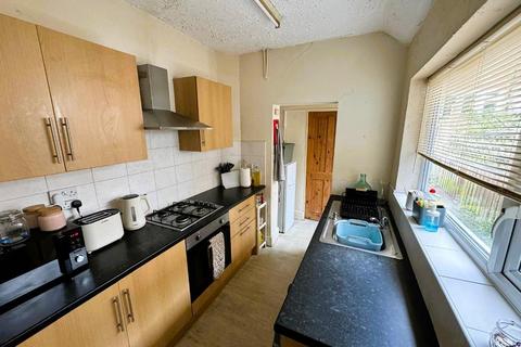 2 bedroom terraced house to rent, Crossley Street, Sherwood, Nottingham, NG5 2LF