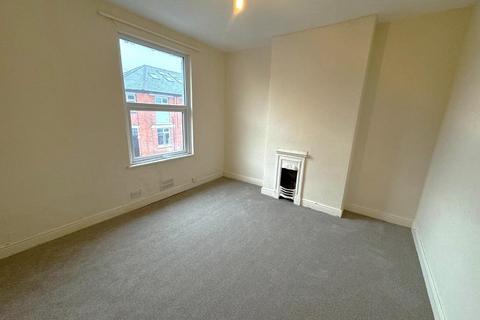 2 bedroom terraced house to rent, Crossley Street, Sherwood, Nottingham, NG5 2LF