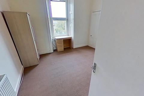 5 bedroom flat to rent, Merchiston Avenue, Edinburgh, EH10