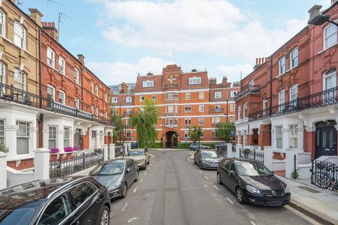 2 bedroom flat for sale, Avonmore Gardens, Olympia, London, W14