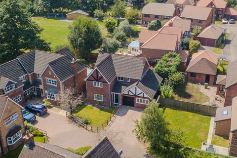 19 Saracen Drive, Balsall Common, Coventry, CV7 7UA