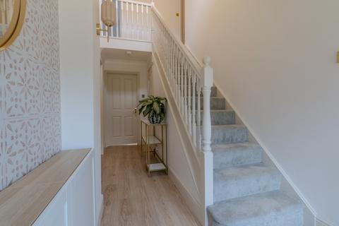 19 Saracen Drive, Balsall Common, Coventry, CV7 7UA