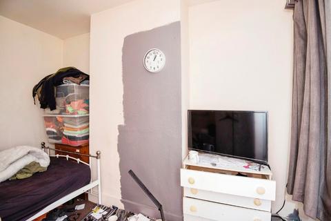 3 bedroom terraced house for sale, Livingstone Road, Gillingham, Kent