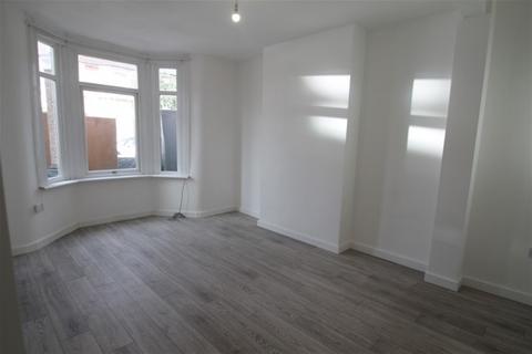 1 bedroom flat to rent, Manor Park E12