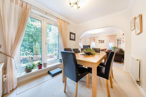 3 bedroom penthouse for sale, Jubilee Lodge, Uxbridge Road, Stanmore HA7